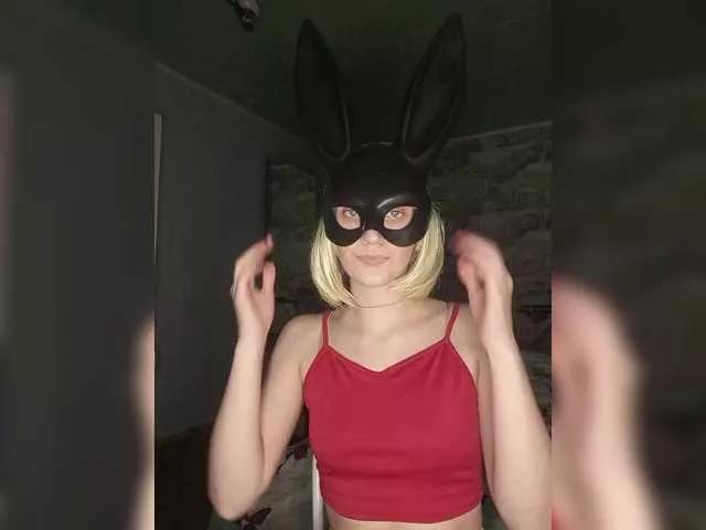 -LauraGold-