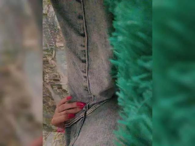 -LauraGold-