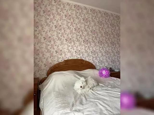 AfinaFrance on BongaCams 