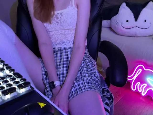 Alisa-Cheshirovna on BongaCams