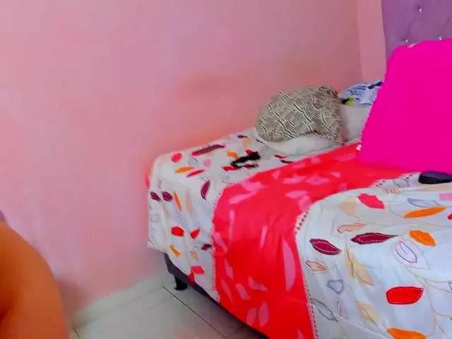AmyAndAlex on BongaCams 