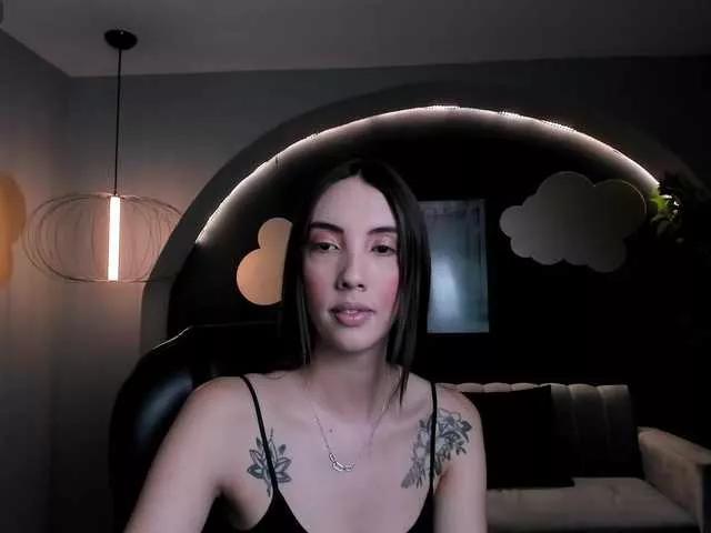 AnaisNin1 on BongaCams 