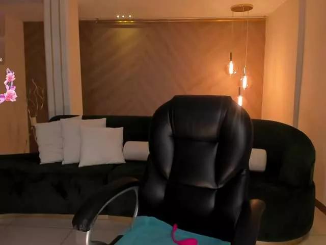 AnaisNin1 on BongaCams 