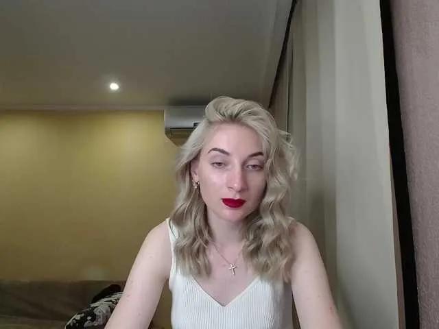 ANITIA on BongaCams