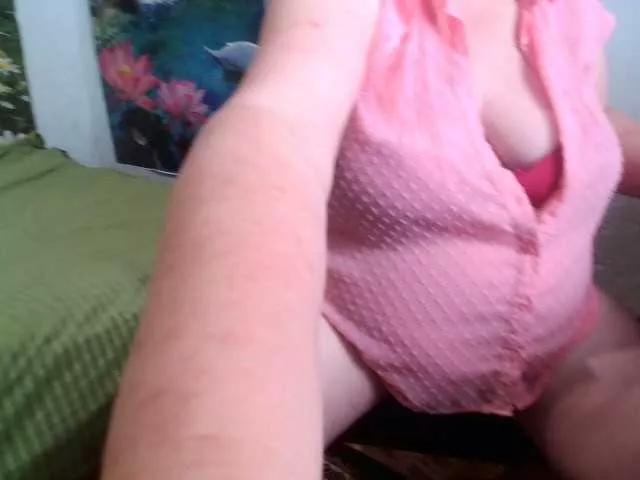 AnnaGoldXx on BongaCams 