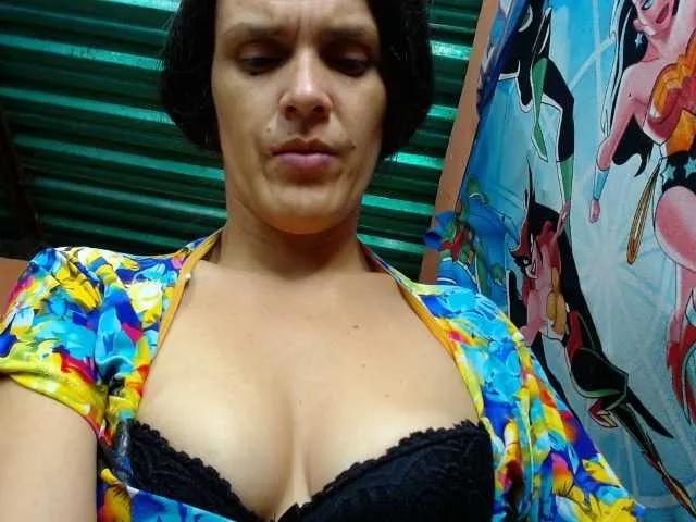 annyluna on BongaCams
