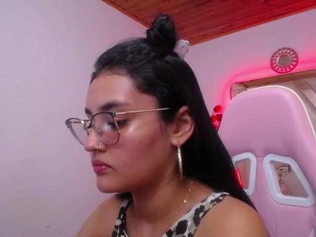 antonellasweetlittle on BongaCams