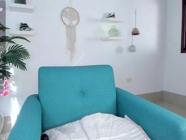 Aura-cuutee on BongaCams