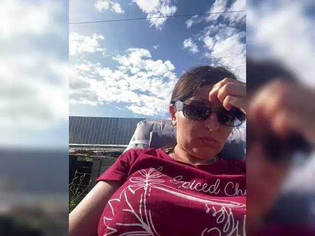 AwesomeGirlll on BongaCams