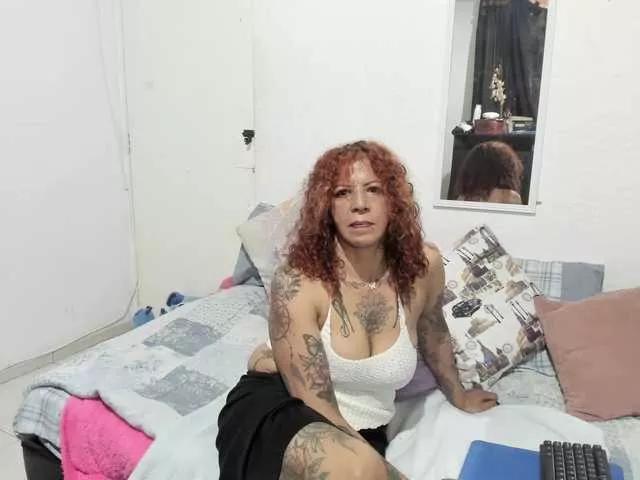 AxxyMilf on BongaCams 