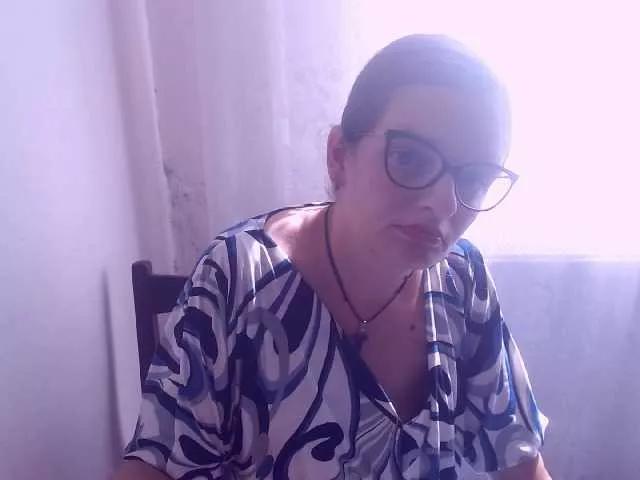 bellaro on BongaCams 