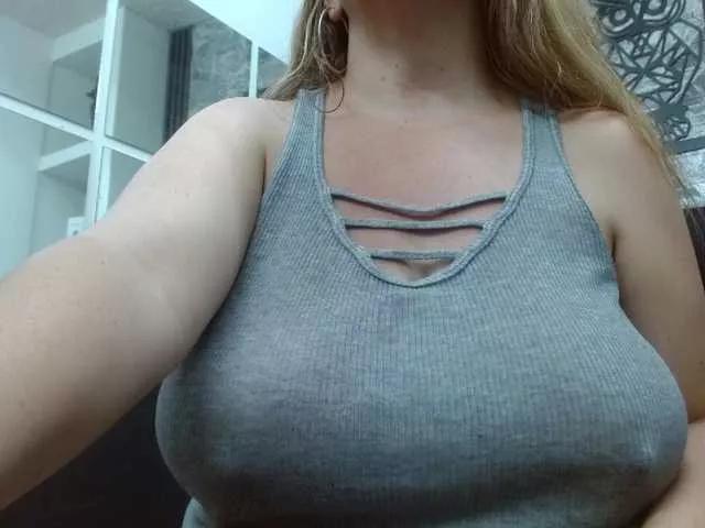 Avatar of big-tits-horny