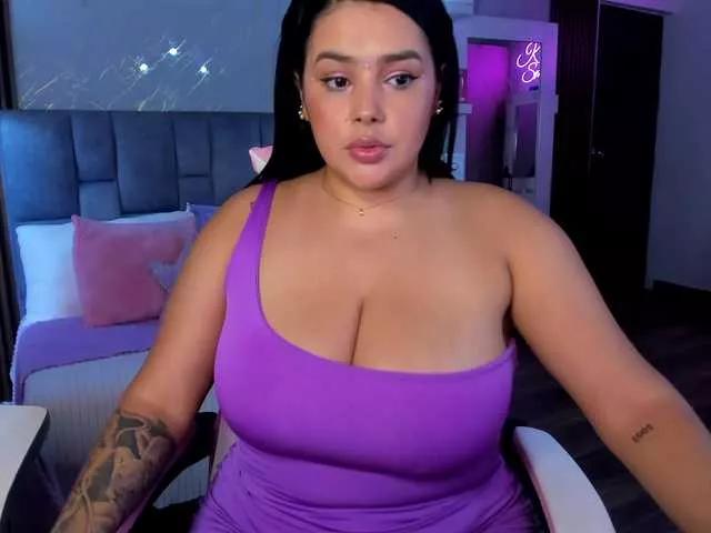 Diiamond0202 on BongaCams 