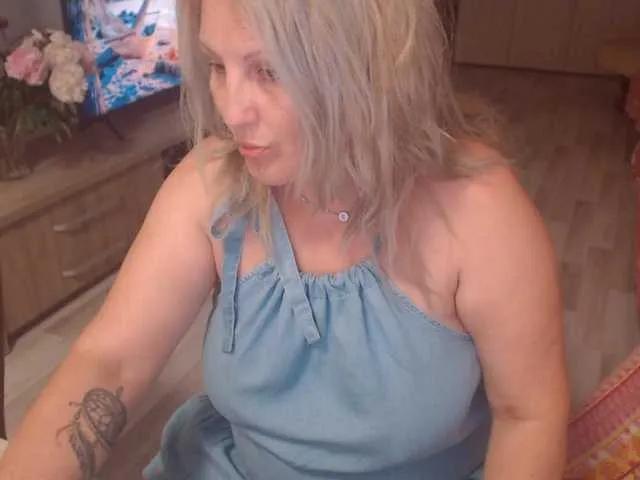 DivineBlond on BongaCams