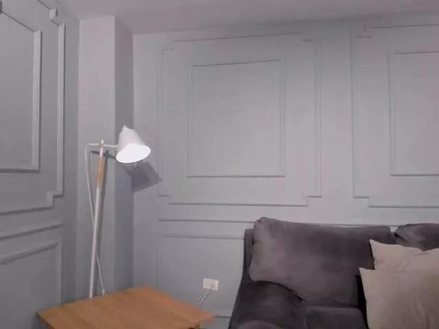 EllieScott on BongaCams 