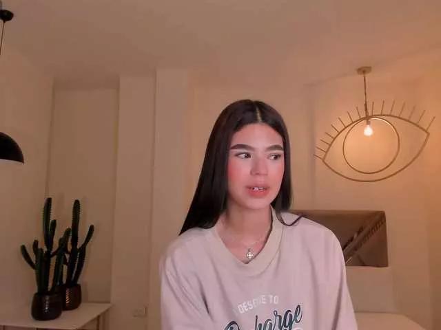 EllieScott on BongaCams 