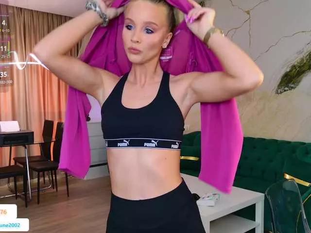 Emily-bloom on BongaCams 