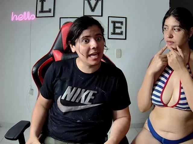 Emy23Jack23 on BongaCams