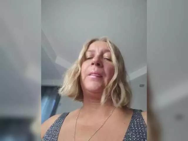 Eva-Bella on BongaCams 