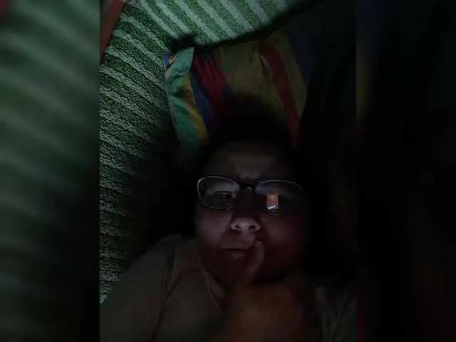 Fox981 on BongaCams