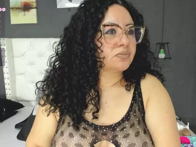 hazel-milf