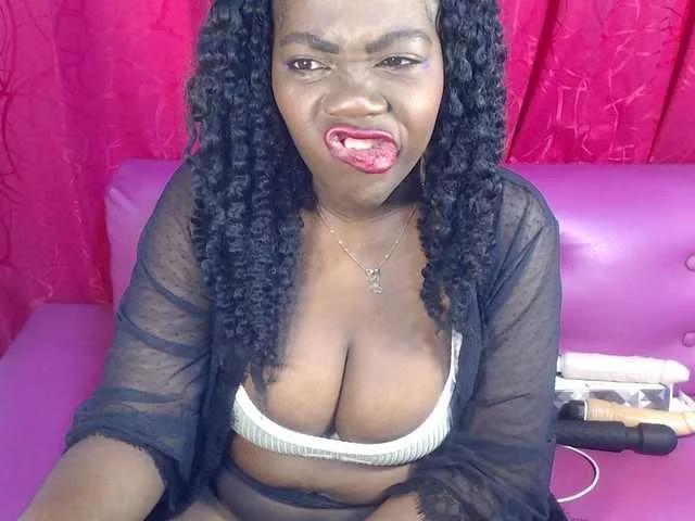 hillarybrown on BongaCams 