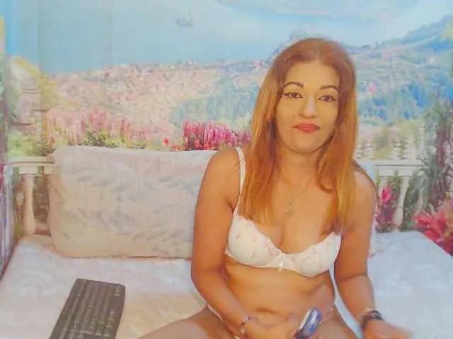indianaqua on BongaCams 