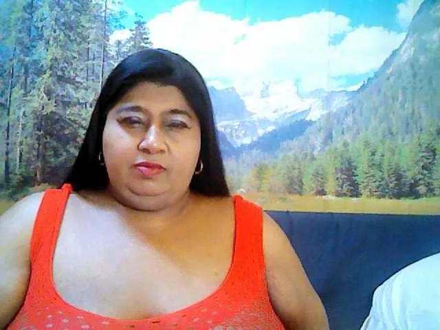 indianhoney on BongaCams 