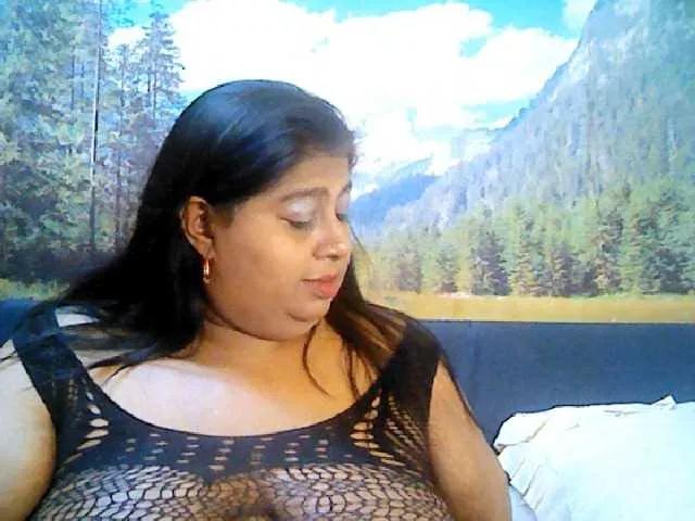 indianhoney on BongaCams 