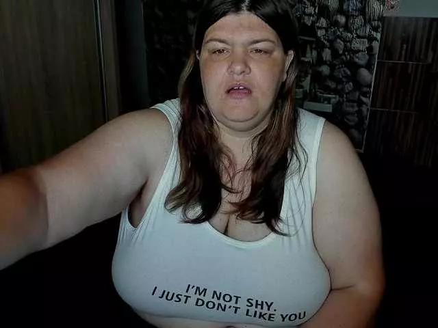 Ionysexylips69