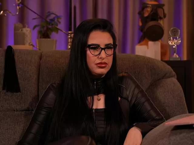 KellyKent on BongaCams 