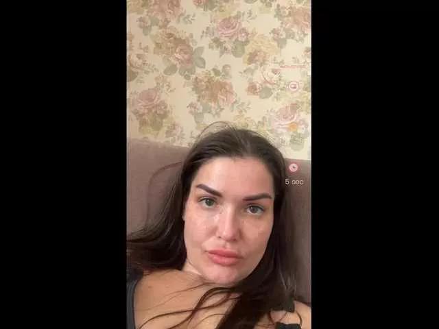 KikiMilf84