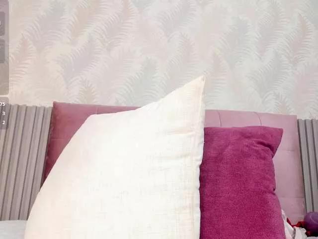 Kimiekaboom on BongaCams 