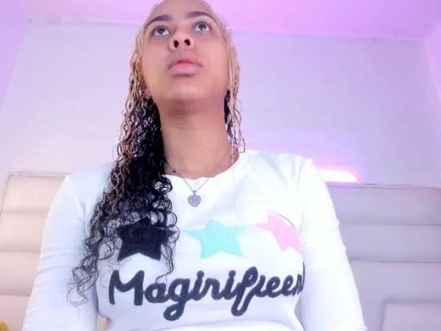 KimmySwettie on BongaCams