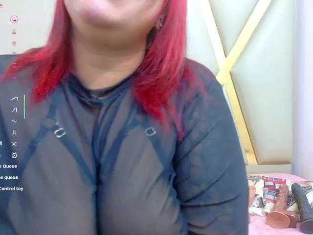kinkyhousewifee