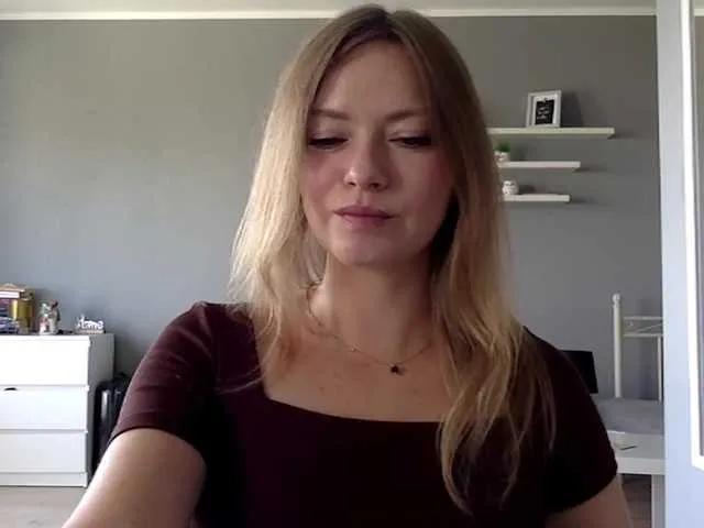 kissMillie on BongaCams