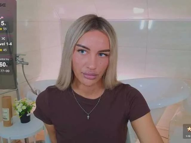 LeilaFlower on BongaCams 