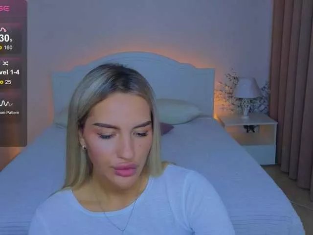 LeilaFlower on BongaCams 