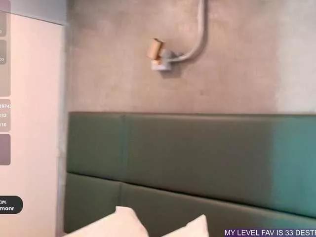 Leslymonroe on BongaCams 