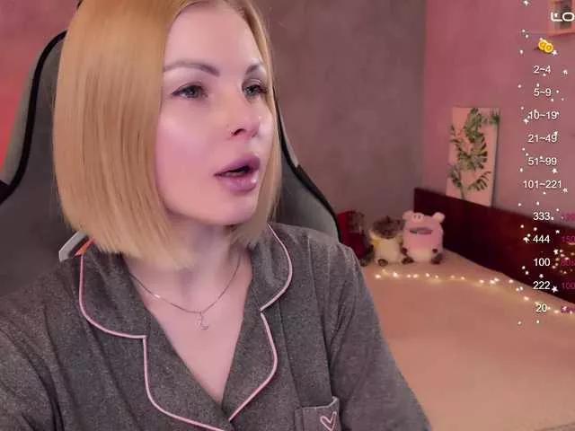 LiluDallass on BongaCams 