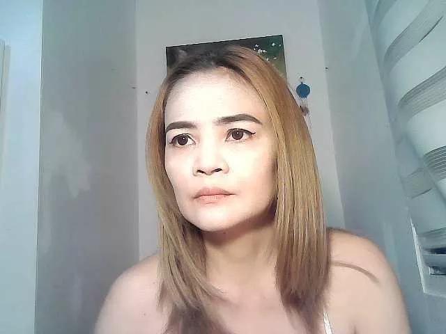 lilymaepinay on BongaCams 