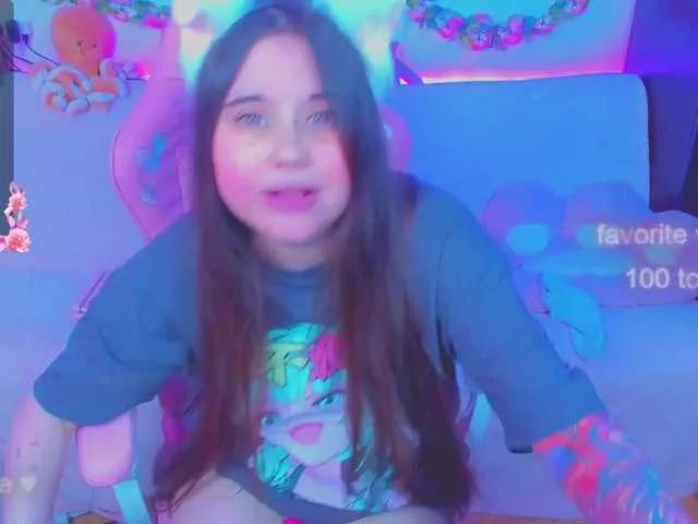 LittleKitsune on BongaCams 