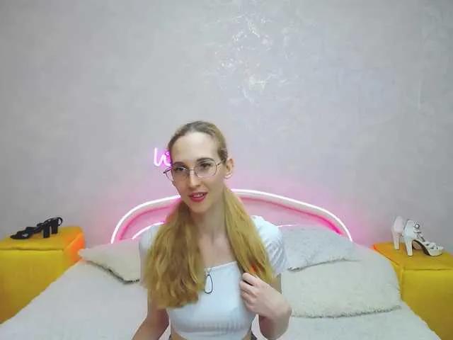 LizzieBrait on BongaCams 