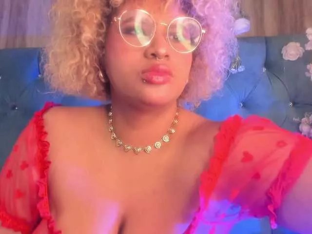 Lolalicious on BongaCams 