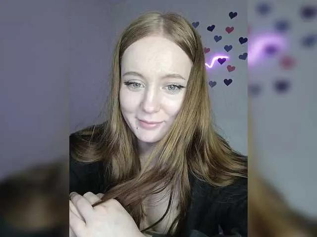 LolaMin on BongaCams