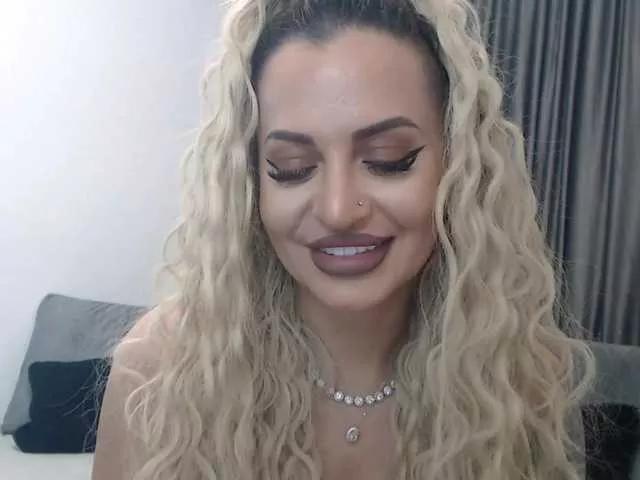 Avatar of lovelyblondyx