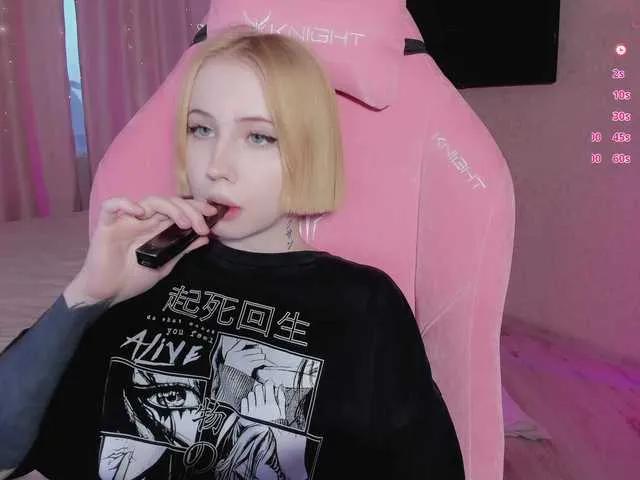 luvsoak on BongaCams