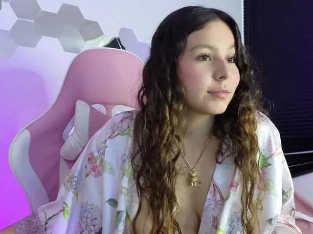 Maca-xtone on BongaCams 