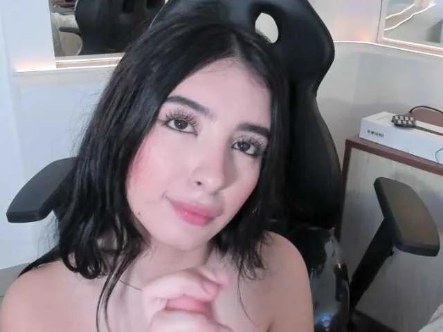 MagieeThomson on BongaCams