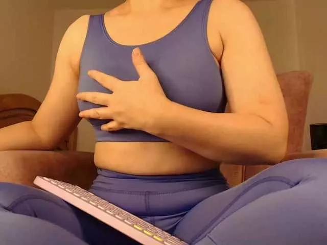 mickekim on BongaCams